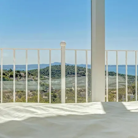 Deluxe With Seaview In Portals Willa *