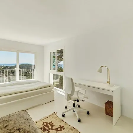 Deluxe With Seaview In Portals Costa D'En Blanes