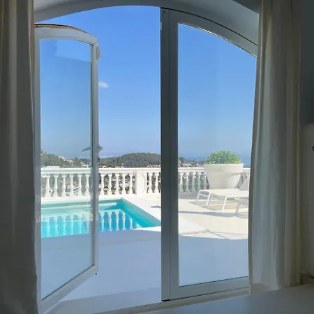 Deluxe With Seaview In Portals