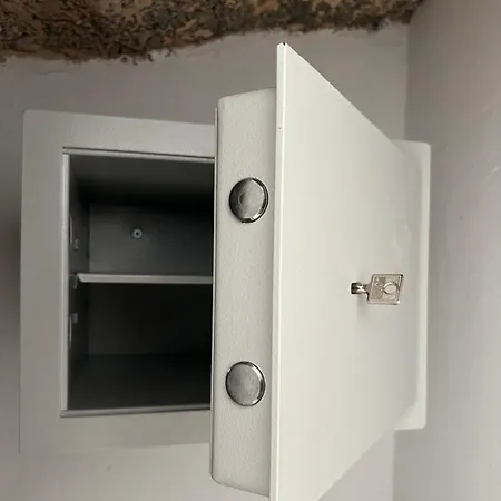 Deluxe With Seaview In Portals Willa