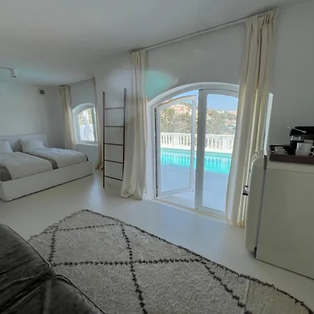Deluxe With Seaview In Portals Willa *